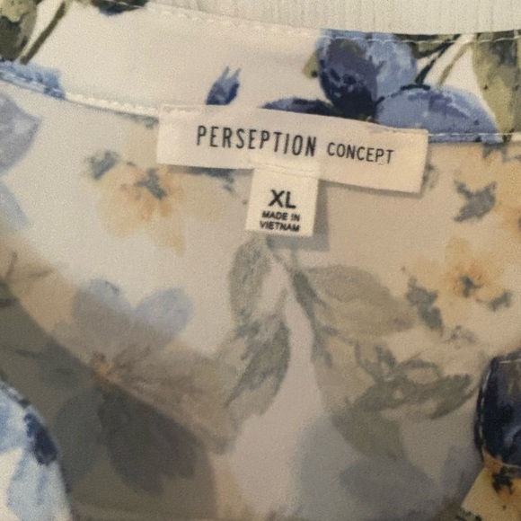 NWOT Perseption Concept Blue Floral Knit Top With Chiffon Ruffle on front - Picture 6 of 6
